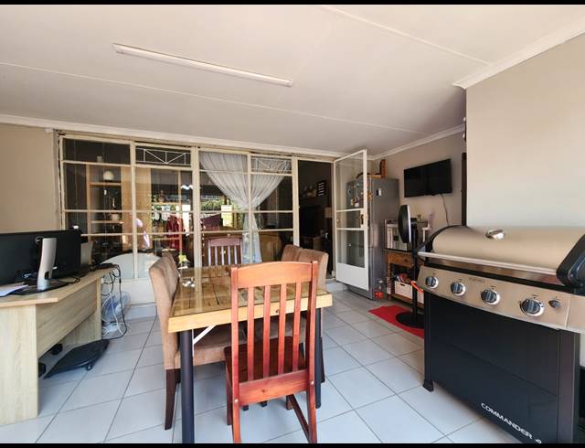 2 BEDROOM TOWNHOUSE FOR SALE IN THREE RIVERS